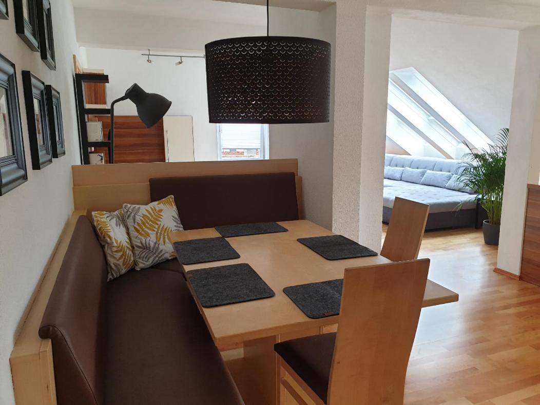 Dachgeschoss-Apartment In Landeck - 140M² エクステリア 写真